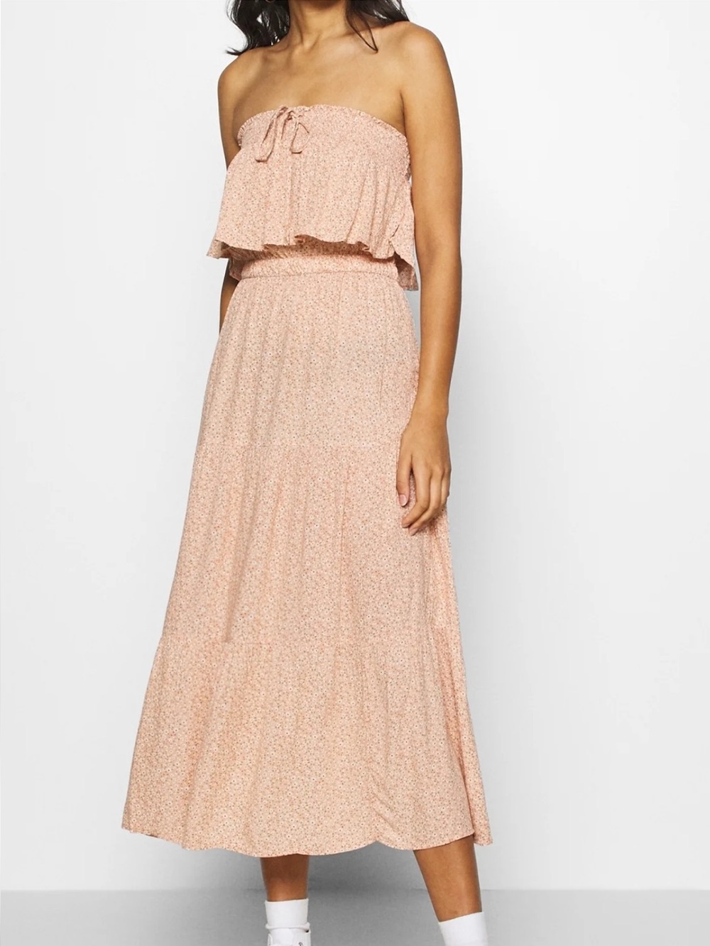 (PENDING) American Eagle Polka Dot Ruffle Maxi Dress in Pink Size XL Like New